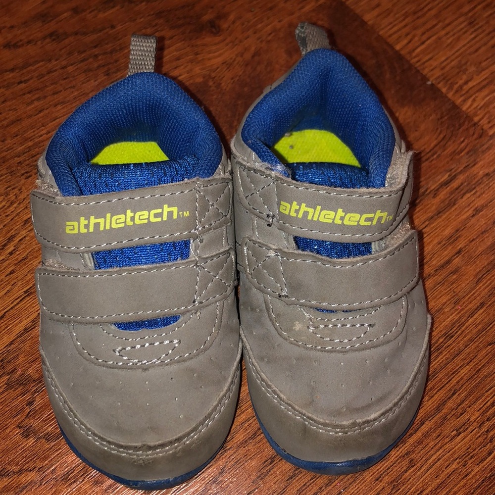 Baby shoes